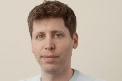 La intel·ligència artificial transforma la professió Sam Altman, CEO de OpenAI, durante un retrato oficial tras sus declaraciones sobre el futuro de los programadores y la IA.