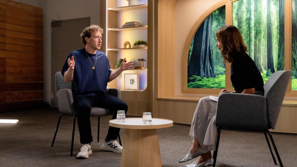 La intel·ligència artificial pot crear més feines Mark Zuckerberg durante una entrevista en la que defiende que la inteligencia artificial puede crear más empleos que destruir.